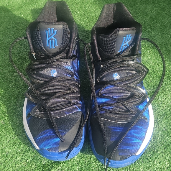 Kyrie 5 "Duke" Men's size 10 C10306-901 - Picture 7 of 10